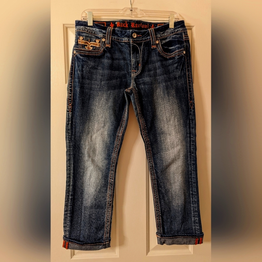 Cropped Rock Revival blue jeans with studs, size 29